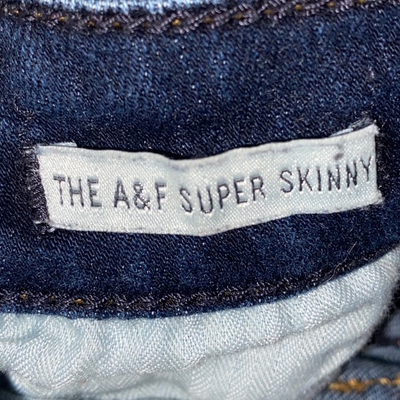 Brand Abercrombie & Fitch size 24 color blue - Picture 5 of 5